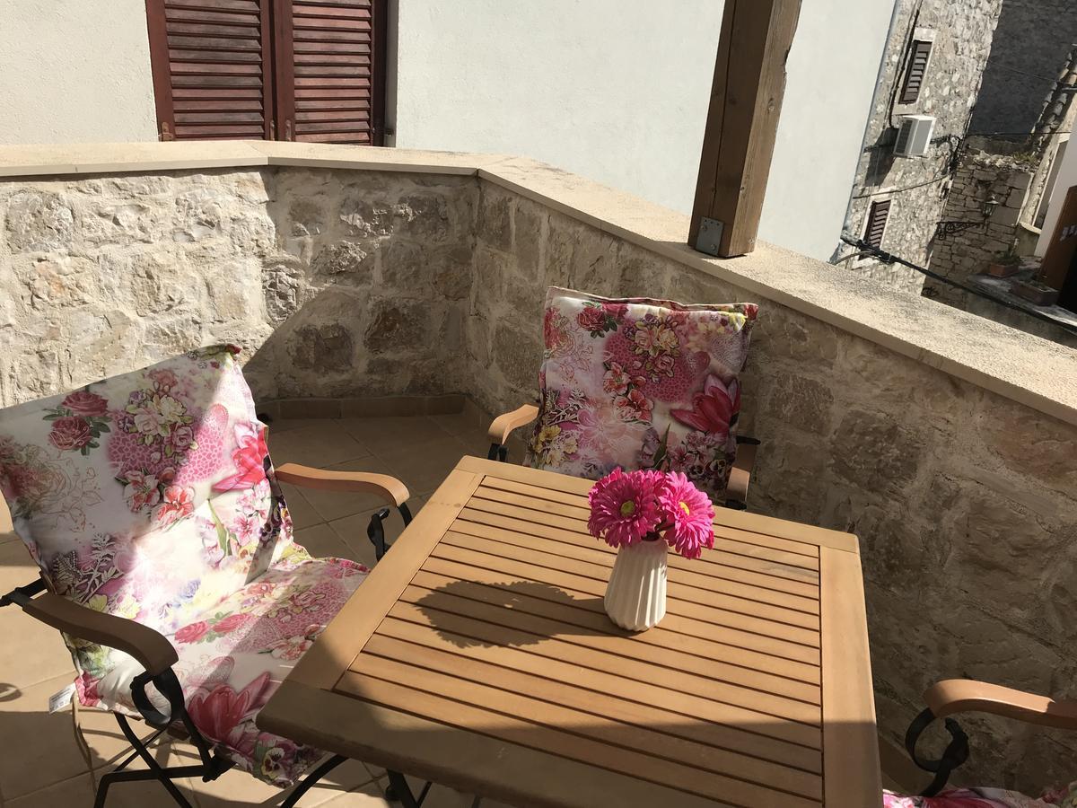 Apartman Toni Tribalj المظهر الخارجي الصورة